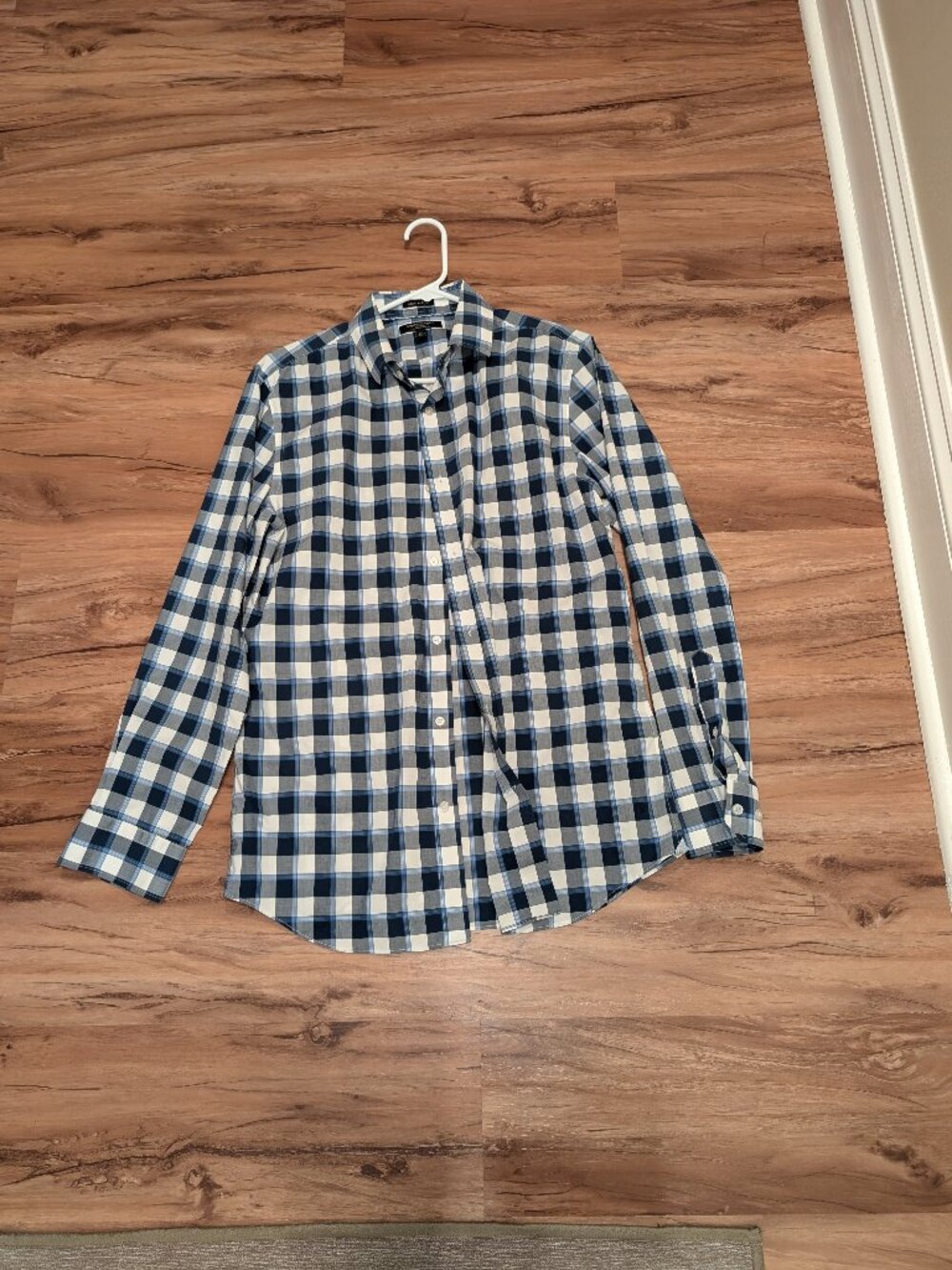 Banana Republic Non Iron Slim Fit Grant -Size M